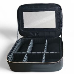 Black Faux Leather Makeup Train Case Travel Organizer Vanity Storage NWOT